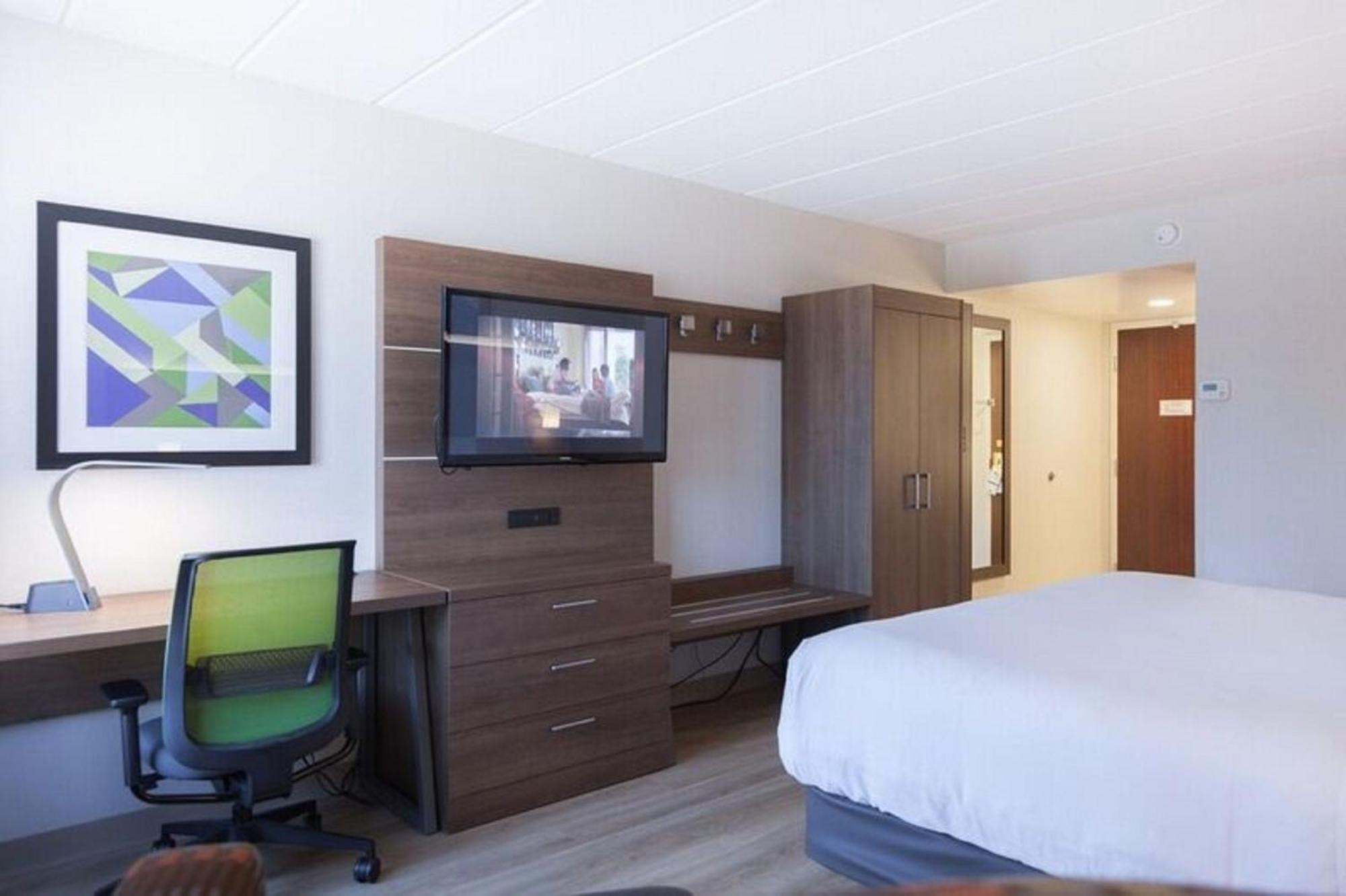 Holiday Inn Express Hotel & Suites Charlottetown By Ihg Exterior foto
